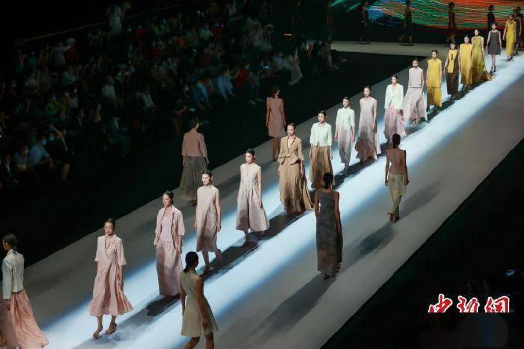 Megah, Gelaran Guangdong Fashion Mulai Penjualan Lewat Live Shopping!-Image-1