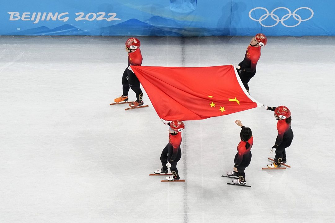 Tim Skater China Menangkan Emas Pertama Dalam Estafet Campuran Trek Pendek 2.000m di Olimpiade Beijing 2022-Image-2