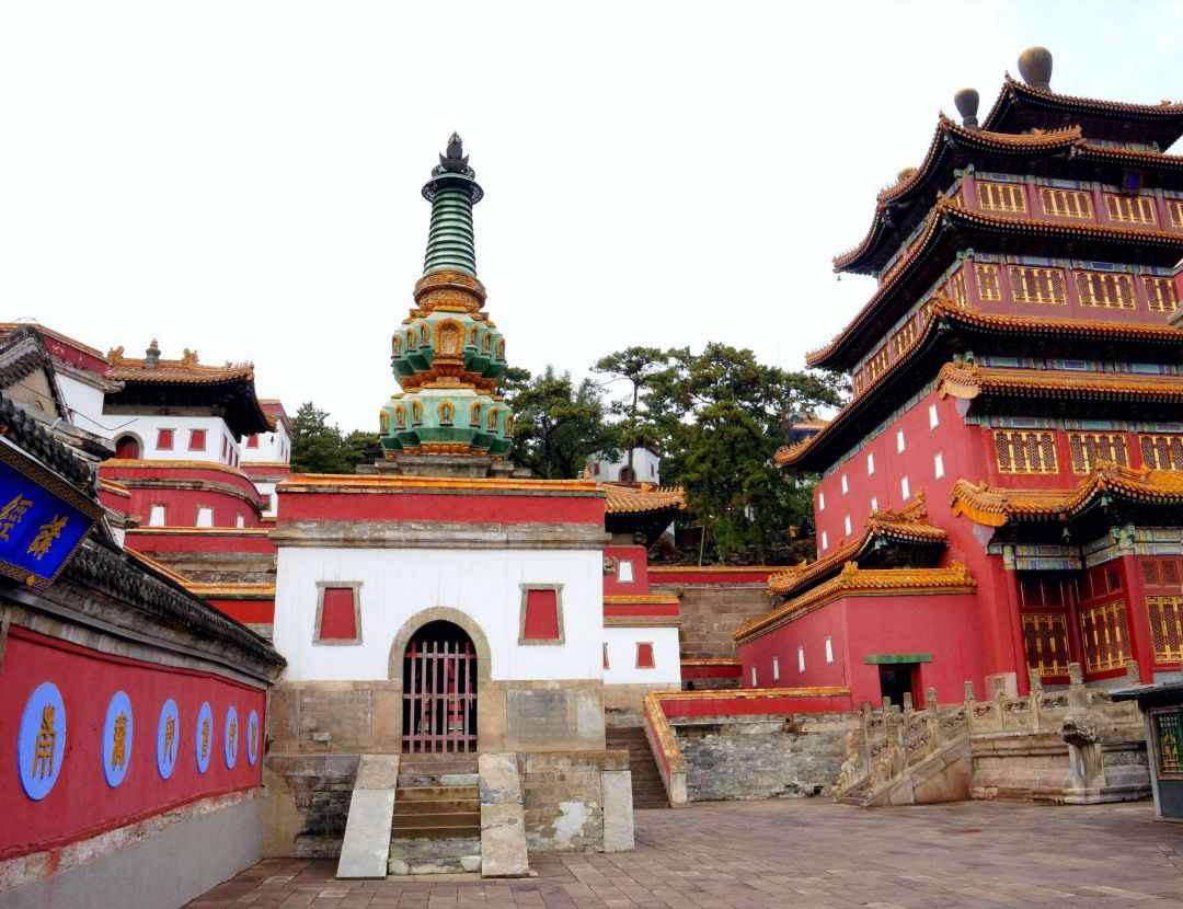 City Of The Week: 3 Kuil Indah di Chengde-Image-2