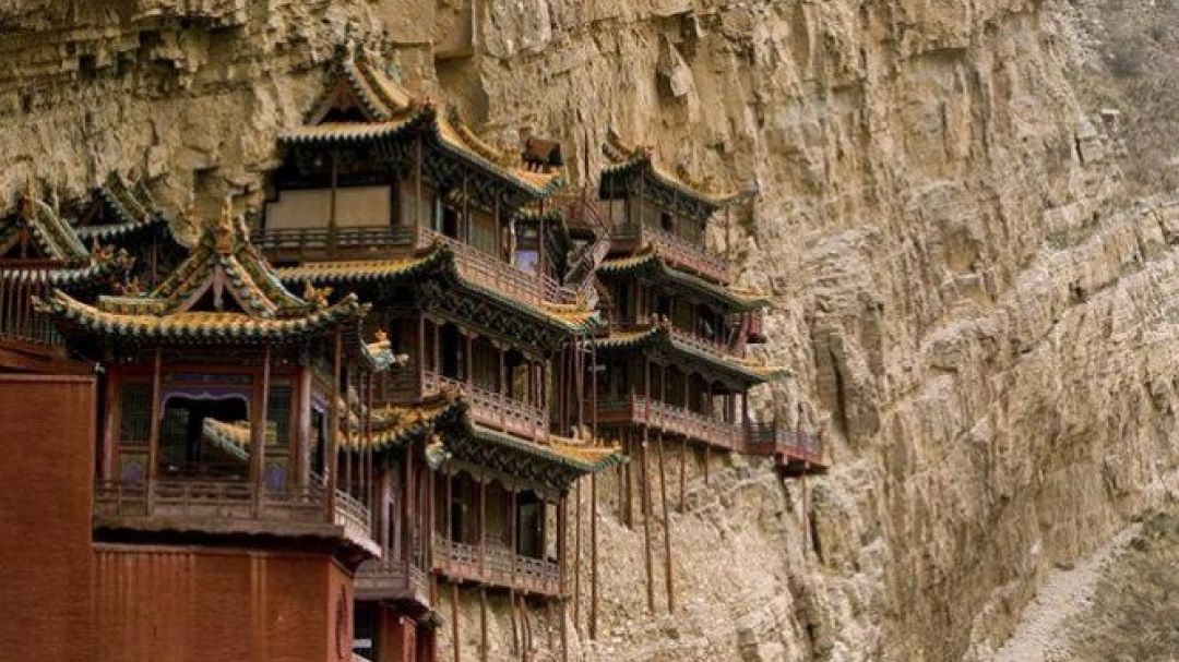 Tantang Adrenalin, Kuil Gantung di Datong Berusia 1500 Tahunan-Image-1