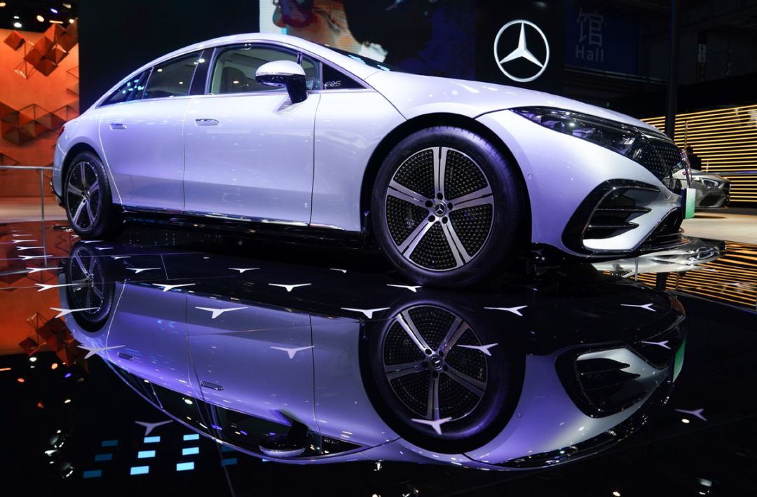 Mercedes-Benz Re-call Hampir 12.000 Kendaraan Mewah di China-Image-1