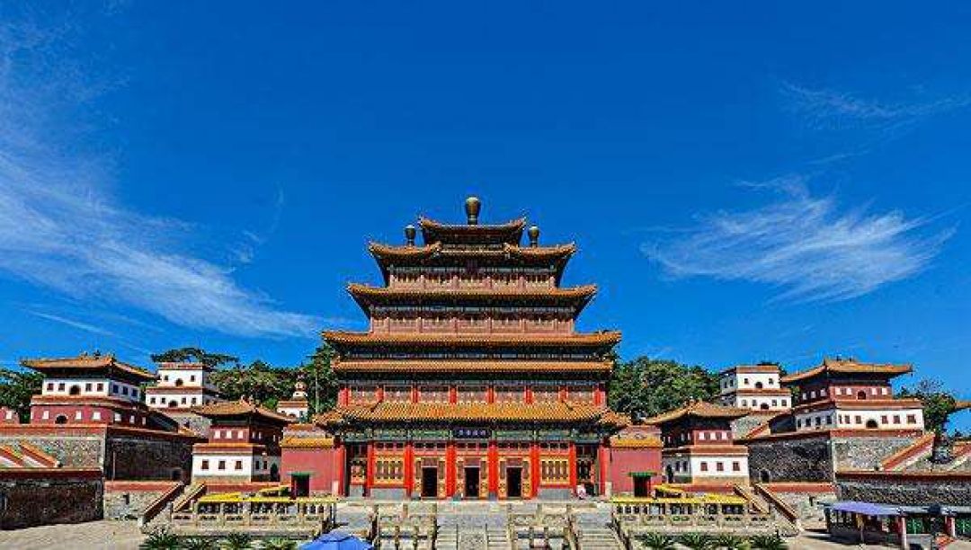 City Of The Week: 3 Kuil Indah di Chengde-Image-1