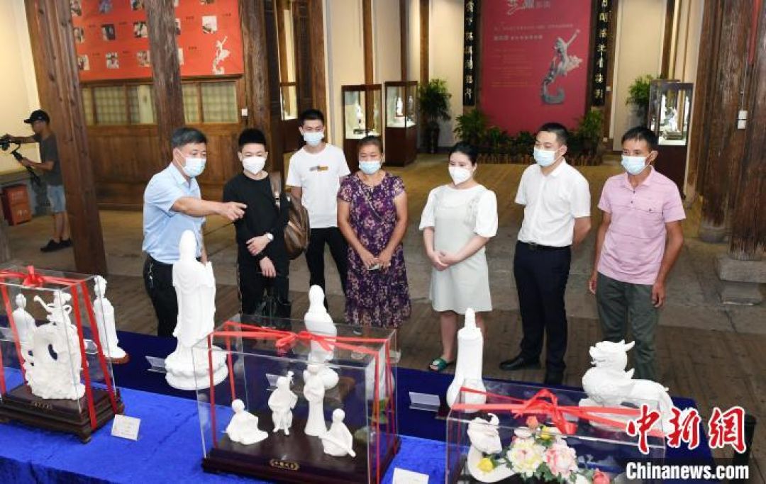 Pameran Porselen Guru Lai Li Tong Digelar di Fuzhou-Image-1