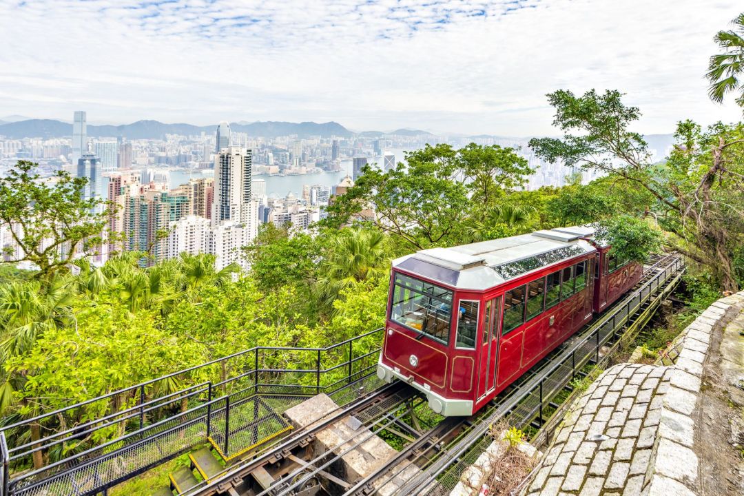 Ikon Hong Kong The Peak Tram Direhab-Image-1