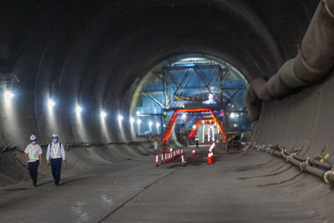 Tunnel 2 KA Jakarta-Bandung Tembus di HUT Jokowi-Image-1