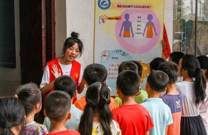Sukarelawan Terdaftar Tiongkok Mendekati 170 juta-Image-1