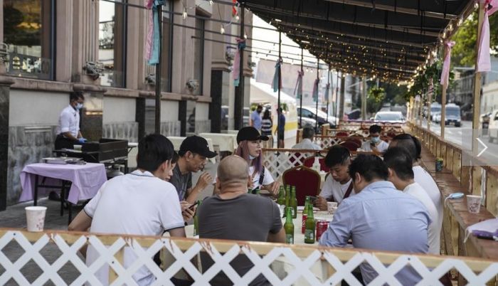 Restoran Tiongkok di New York Membuka Layanan Barbekyu Outdoor Selama COVID-19-Image-3
