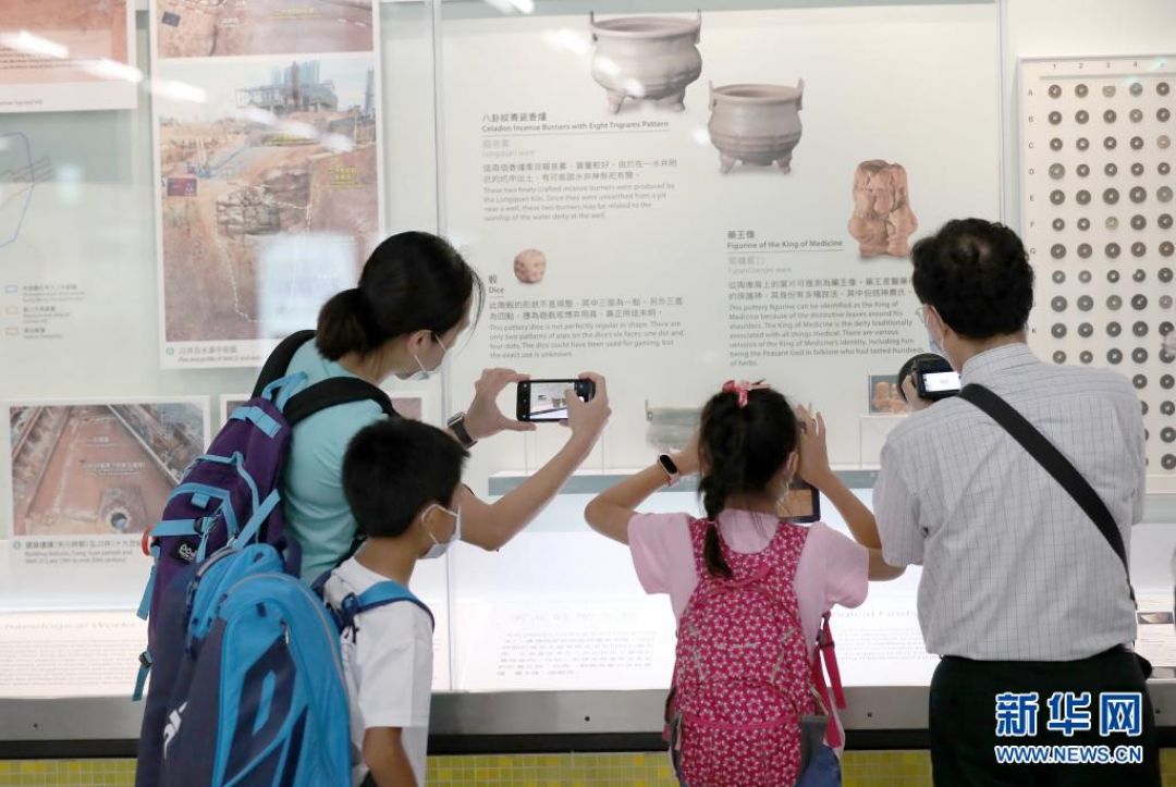 POTRET: Museum Peninggalan Budaya di
Stasiun Kereta Bawah Tanah Hong Kong-Image-4