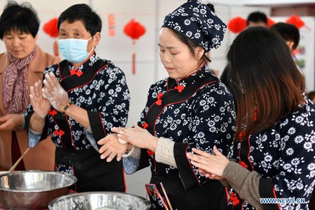 POTRET: Berbagai Kegiatan Digelar di Seluruh China untuk Sambut Festival Lampion-Image-2