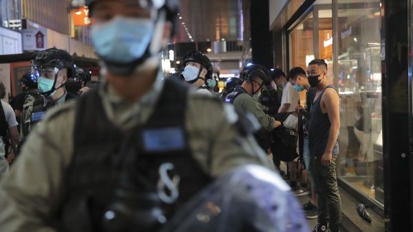 Polisi Hong Kong Tangkap 53 Demonstran Saat Protes Pro-Demokrasi Terbaru-Image-1