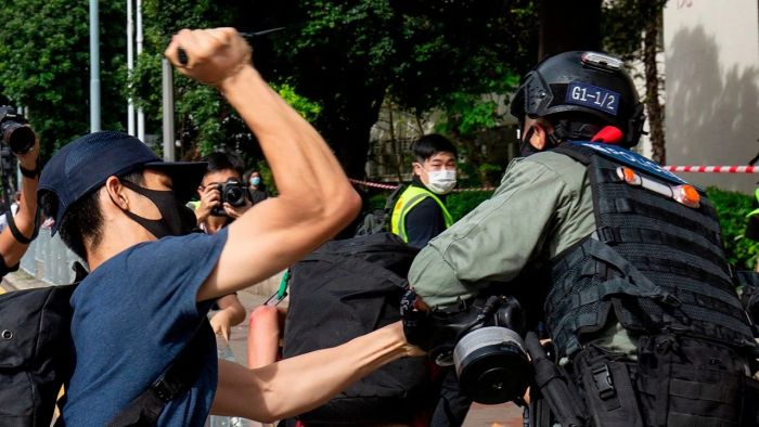 Polisi Hong Kong Tangkap 7 Orang yang Terlibat dalam Insiden Penikaman Petugas-Image-1