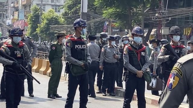10 Polisi Tewas Usai Diserang Milisi Etnis Myanmar-Image-1