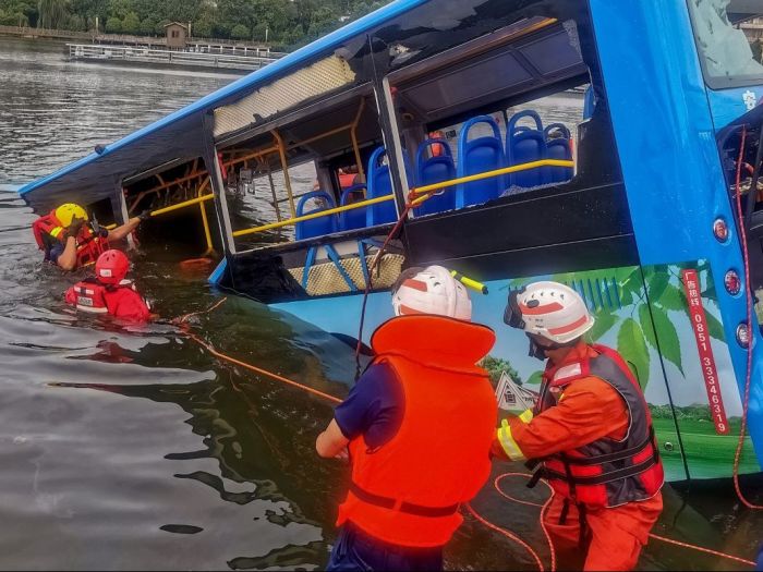 Bus Maut Tewaskan 21 Orang dan 16 Lainnya Luka-Luka di Tiongkok Barat Daya-Image-2