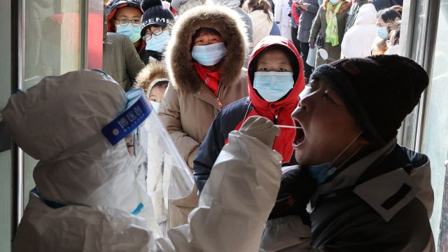2.000 Orang di Makau Diinokulasi Dengan Vaksin COVID-19 Buatan China-Image-1
