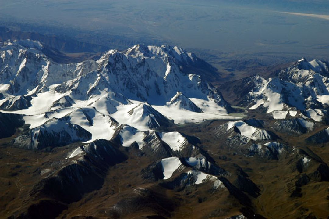 SEJARAH: 1998 Pendaki China Pertama Capai Puncak Bogda-Image-1