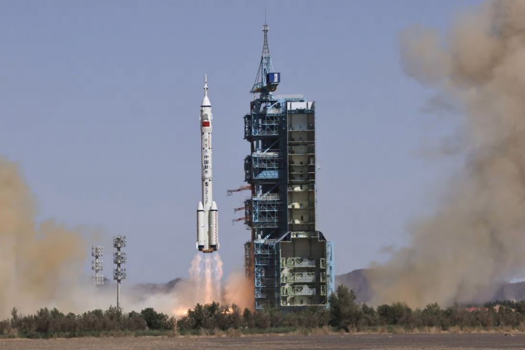 China Sukses Luncurkan Shenzhou-14-Image-1