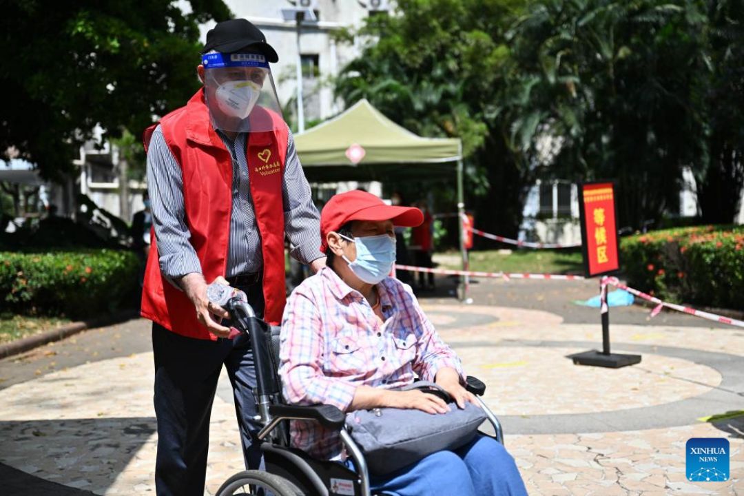 Salut... Relawan Asing Bantu China Perangi Epidemi Corona-Image-3