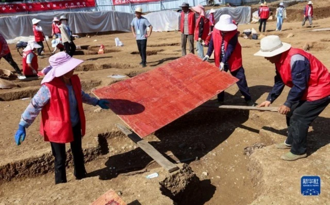 1.100 Makam Kuno Ditemukan di Sichuan-Image-1