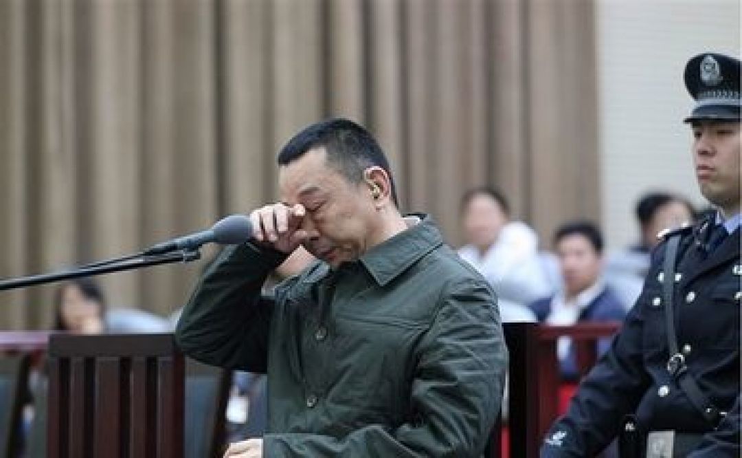 Kisah Miliarder Pertama di China yang Terkena Hukuman Suntik Mati-Image-3