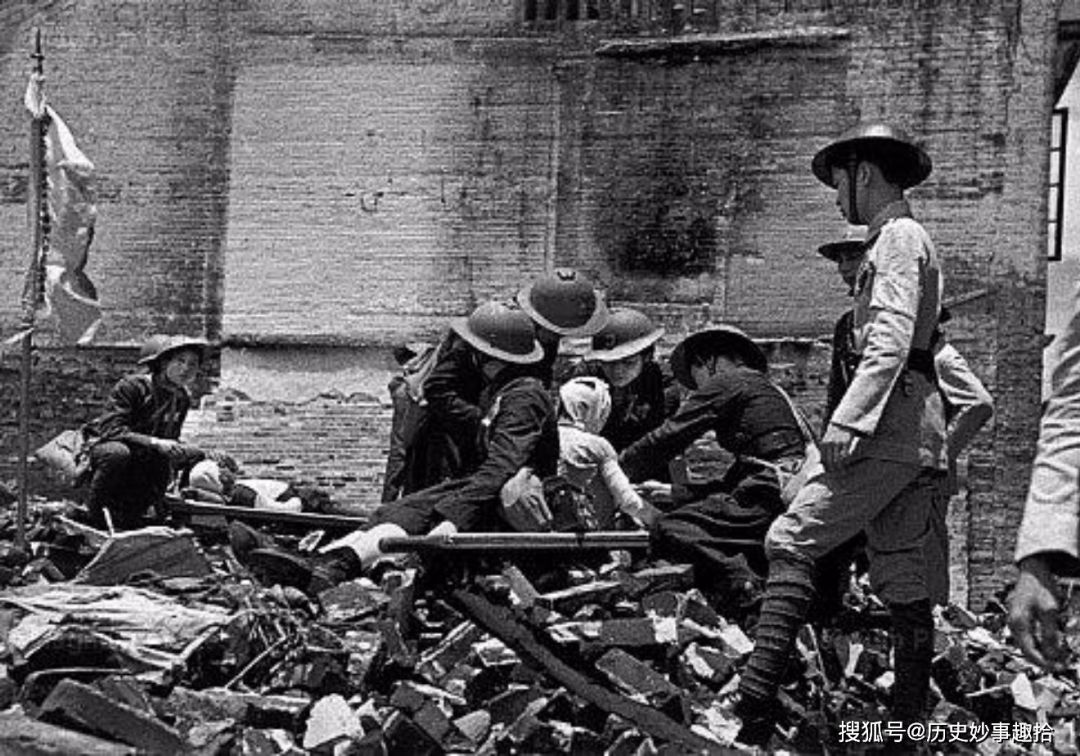 SEJARAH: 1946 Pembantaian di Pintu
Sekolah di Chongqing-Image-1