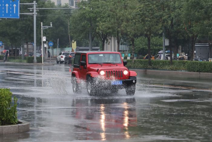 Hujan Deras di Beijing-Image-3