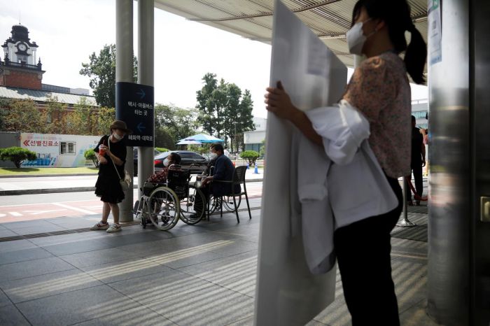 Selisih dengan Pemerintah, Dokter Korea Selatan Mogok Kerja di Tengah COVID-19-Image-1