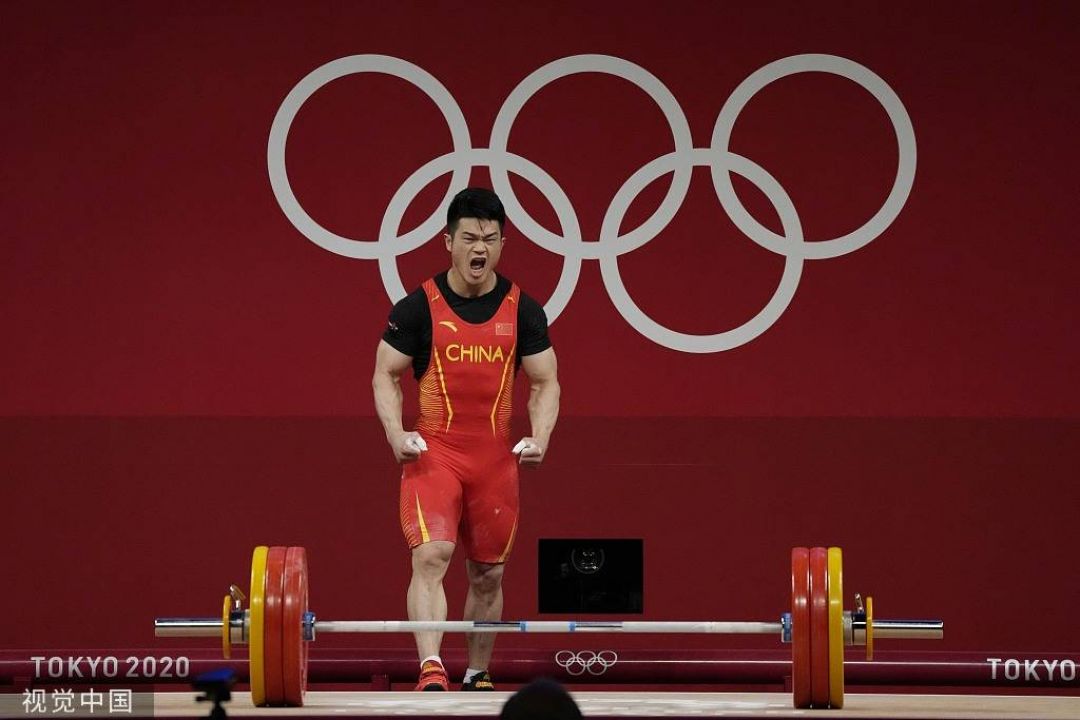 China besi atlet angkat Hasil Angkat