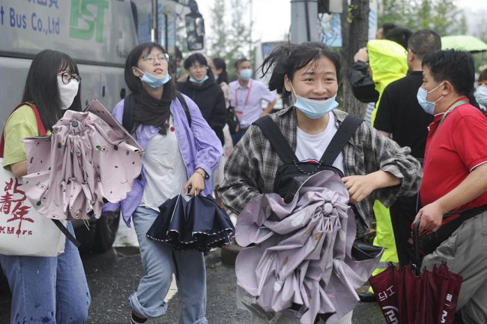 Gaokao Yang Sempat Tertunda Karena Banjir, Diselenggarakan Kembali!-Image-1