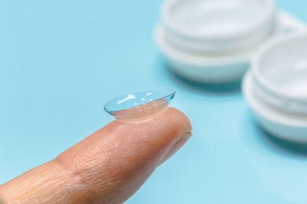 Bagaimana Cara Memakai Softlens Dengan Benar di Tengah Pandemi-Image-1