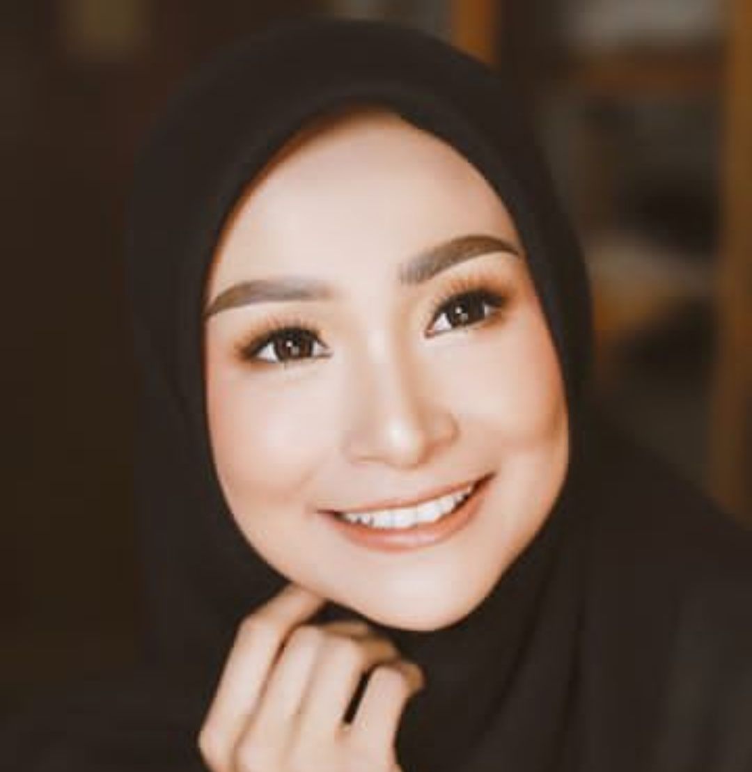 5 Artis Muslim Indonesia Ini Ternyata Keturunan Tionghoa-Image-2