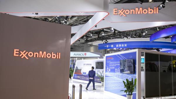 Eksekutif Exxon Mobil dan Chevron Bahas Potensi Merger-Image-1