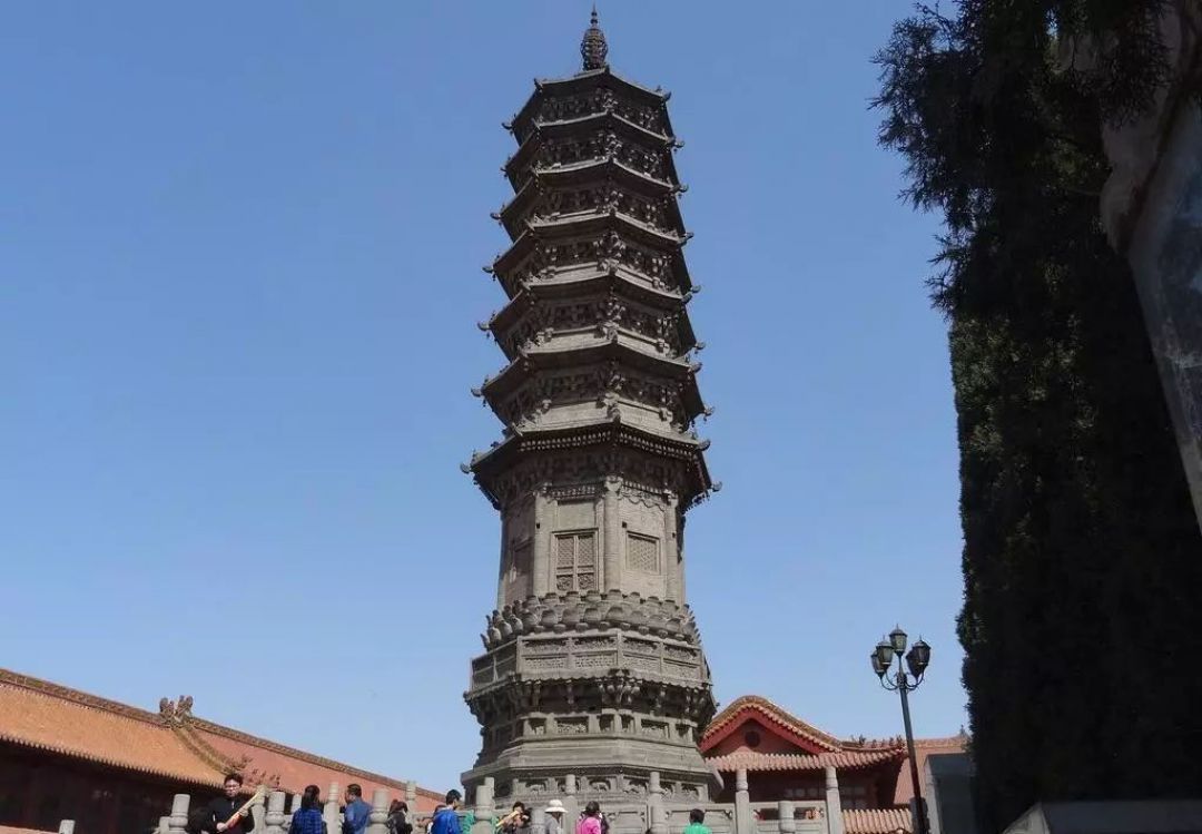 SEJARAH: 1993
Stupa Terbesar di China Berhasil Direstorasi-Image-1