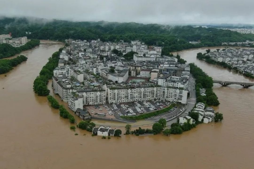 Topan Hantam China, Sinyal Darurat Banjir Diaktifkan-Image-1