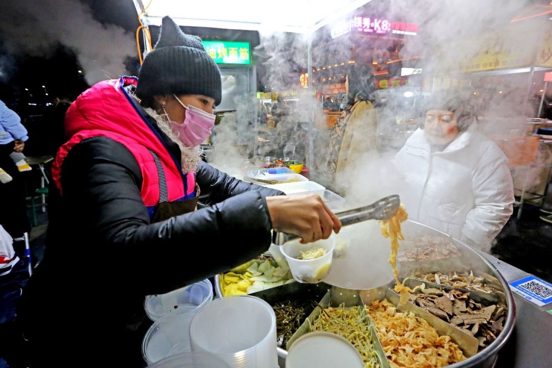 Ekonomi Malam di Xinjiang Berkembang Pesat-Image-3