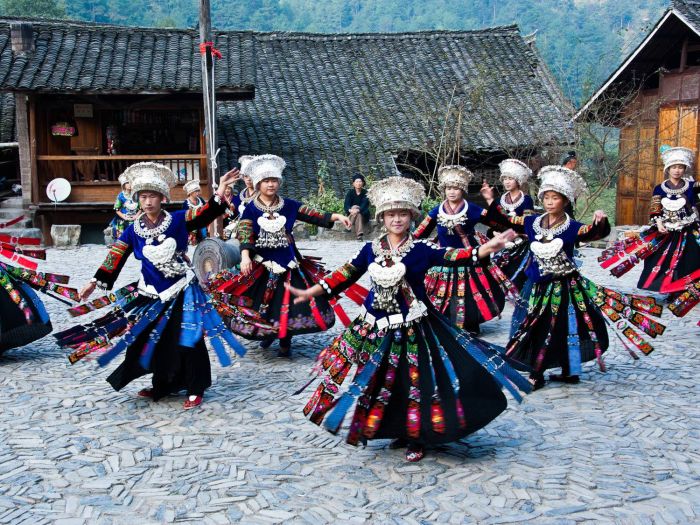 10 Etnis Minoritas Paling Populer di China-Image-5