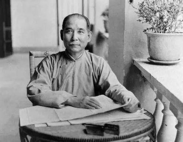 SEJARAH: Tahun 1925 Mantan Presiden China Sun Yat-sen Meninggal Dunia-Image-1