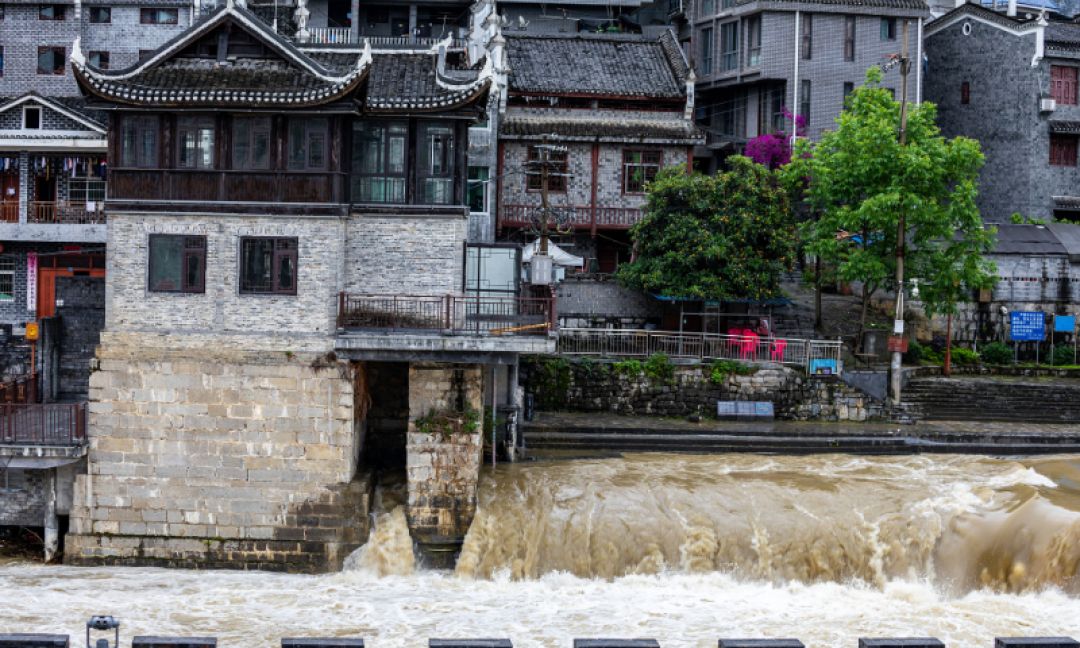 Hujan Lebat di Hunan, 10 Tewas 3 Hilang-Image-1