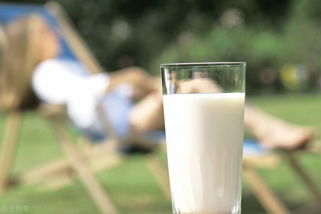Anggapan Minum Susu Sebelum Tidur Bahaya, Benarkah?-Image-1