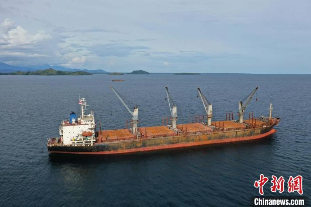 Kapal Kargo Indonesia Membawa Feronikel dari Sulawesi Tenggara ke China-Image-3