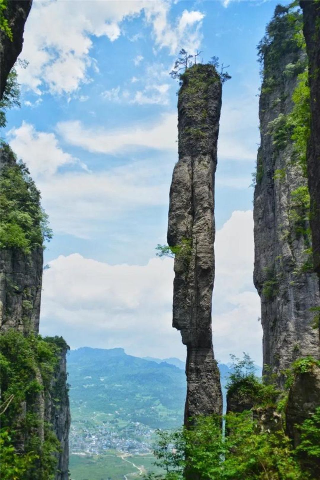 Persembahan Alam Luar Biasa dari 10 Ngarai Terindah di China-Image-4
