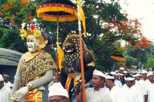 Legenda Barong Landung, Percampuran Budaya Bali &hellip;