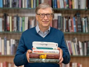 Buku Mengenai Budaya Barat Termasuk Bill Gates &hellip;