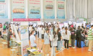 China Perkuat Sekolah Kejuruan