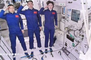 Astronot Shenzhou-14 Riset Medis di Sana