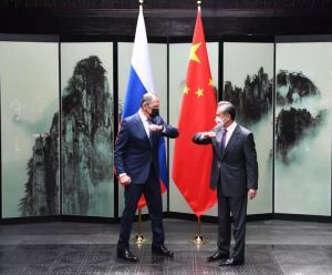 Menlu China dan Rusia Tatap Muka