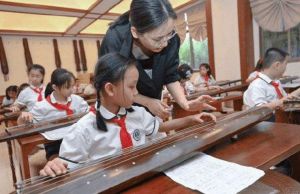 Jam Pulang Sekolah Pelajar SD di China Diundur