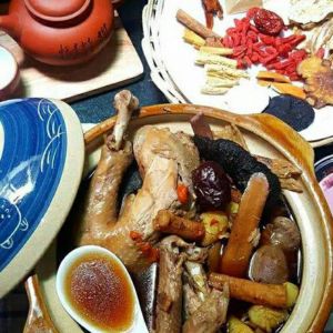 Cia Po, Sup Ayam Ramuan Herbal yang Menyehatkan
