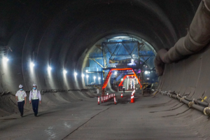 Tunnel 2 KA Jakarta-Bandung Tembus di HUT Jokowi
