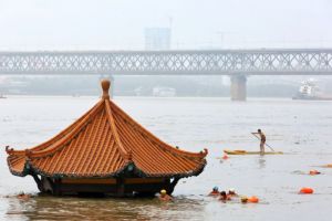 Banjir Tiongkok, 433 Sungai Meluap, 141 Tewas dan &hellip;