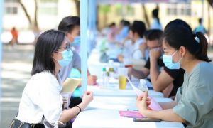 Beijing Meningkatkan Lapangan Kerja untuk Para &hellip;